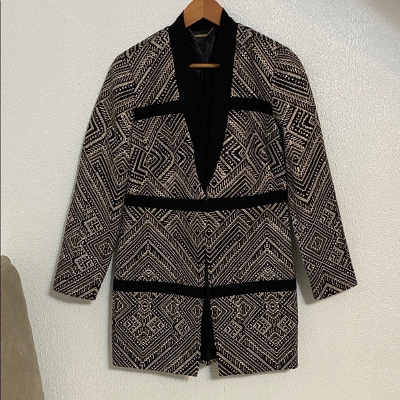 Black Label Jackets & Blazers - NWT Chico’s Black Label Black & Gold Jacquard Topper Jacket Sz 0 Small